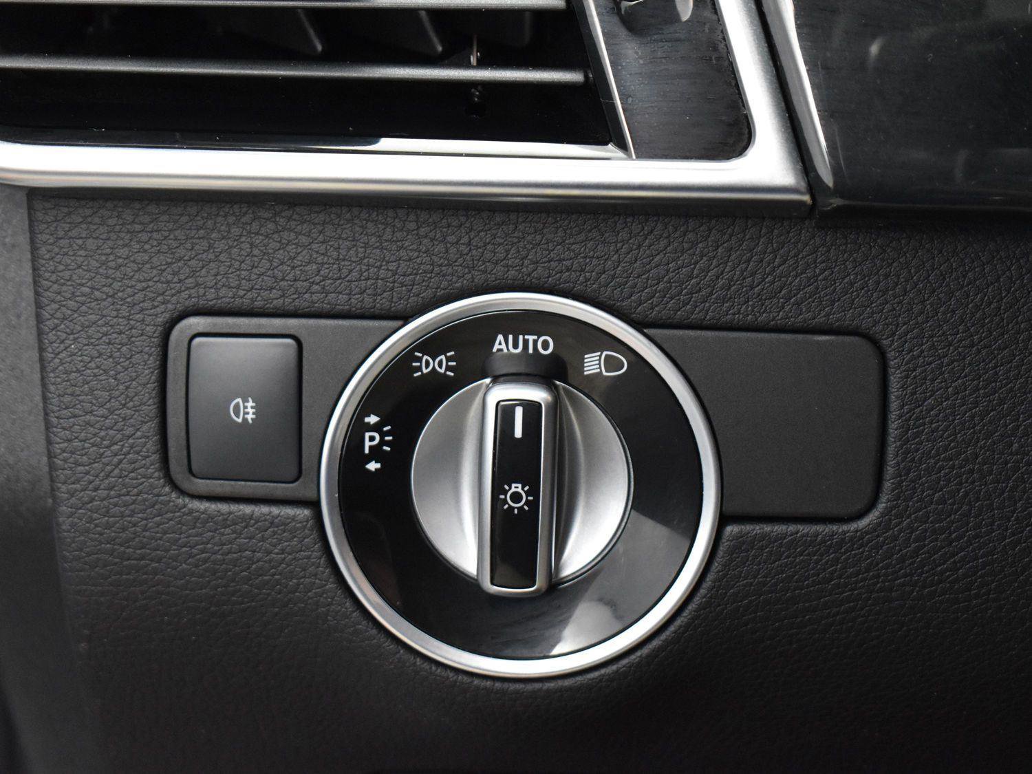 Used 2019 Mercedes-Benz GLS 450 4MATIC image 30