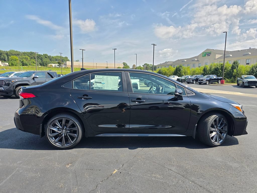 New 2026 Toyota Corolla SE w/ SE Package FWD image 9