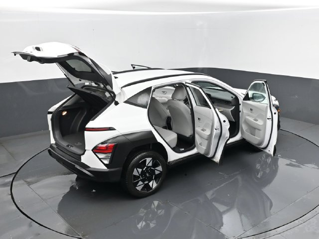 Used 2025 Hyundai Kona SEL AWD/4WD image 27