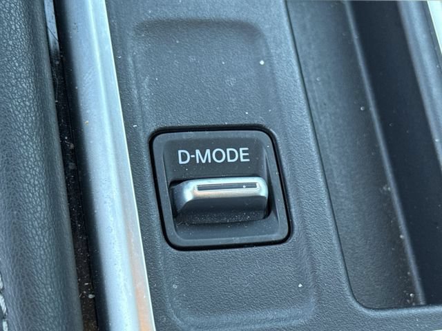 Certified 2023 Nissan Pathfinder SV FWD image 34