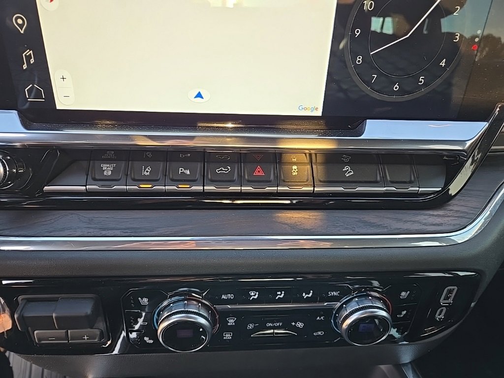 Used 2024 GMC Sierra 2500 SLT w/ SLT Premium Package image 27