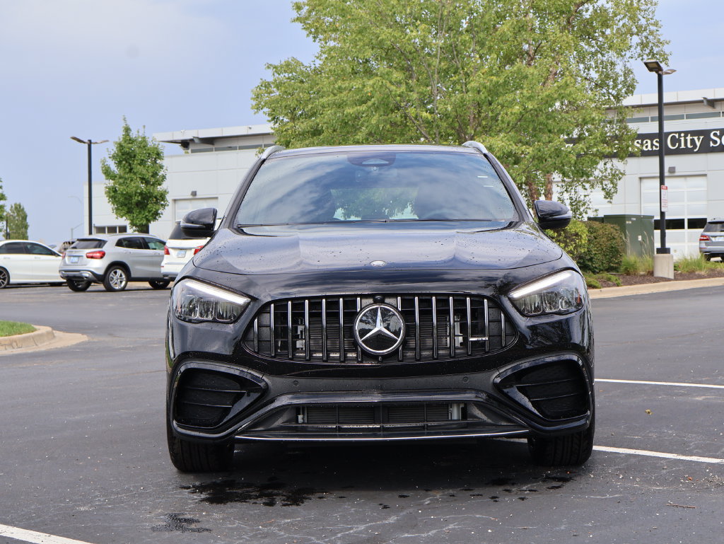 New 2026 Mercedes-Benz GLA 35 AMG 4MATIC image 2