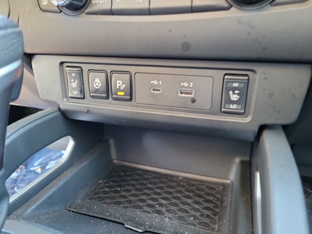 Used 2025 Nissan Frontier SV w/ SV Convenience Package RWD image 30