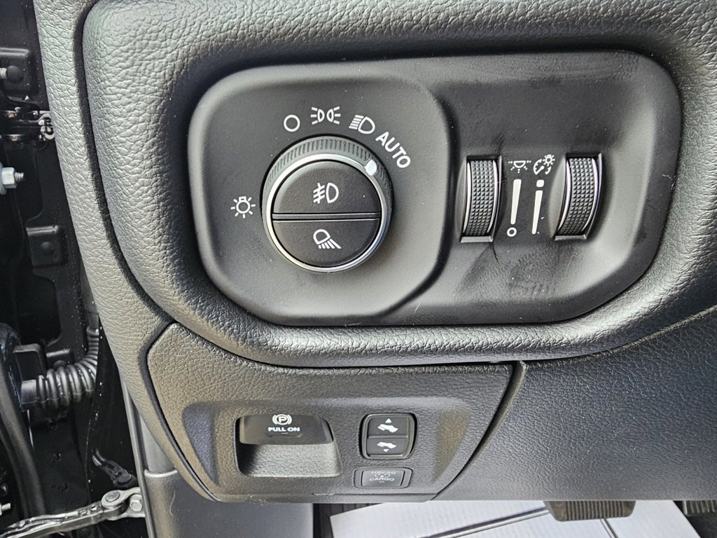 New 2025 RAM 1500 Laramie w/ Night Edition image 28