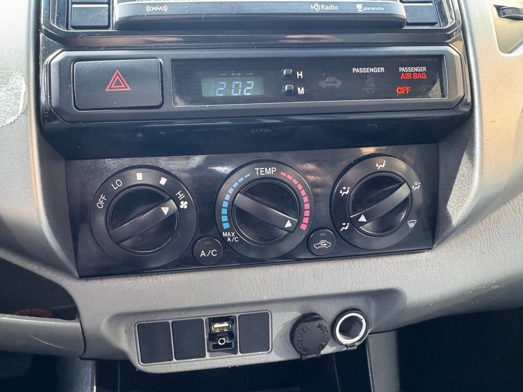 Used 2014 Toyota Tacoma PreRunner w/ SR5 Package image 30