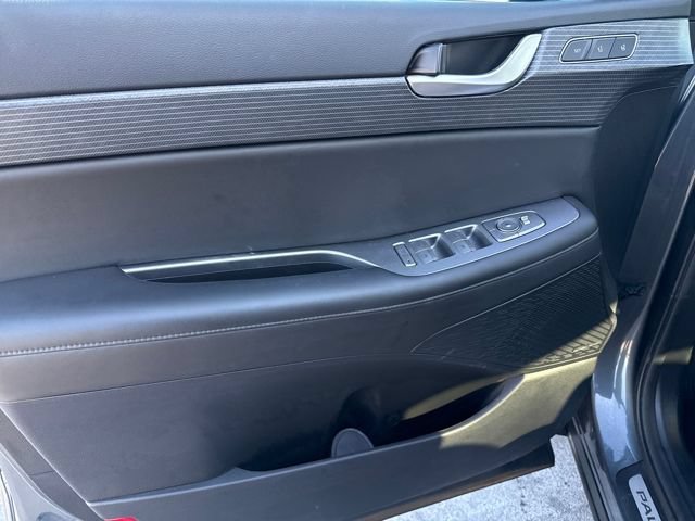 Used 2025 Hyundai Palisade Limited AWD/4WD image 9