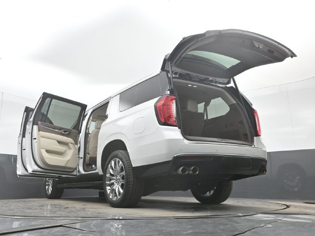 Used 2021 GMC Yukon XL Denali AWD/4WD image 60