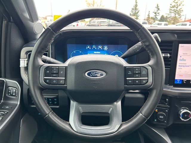 Used 2025 Ford F350 Lariat w/ Black Appearance Package AWD/4WD image 30