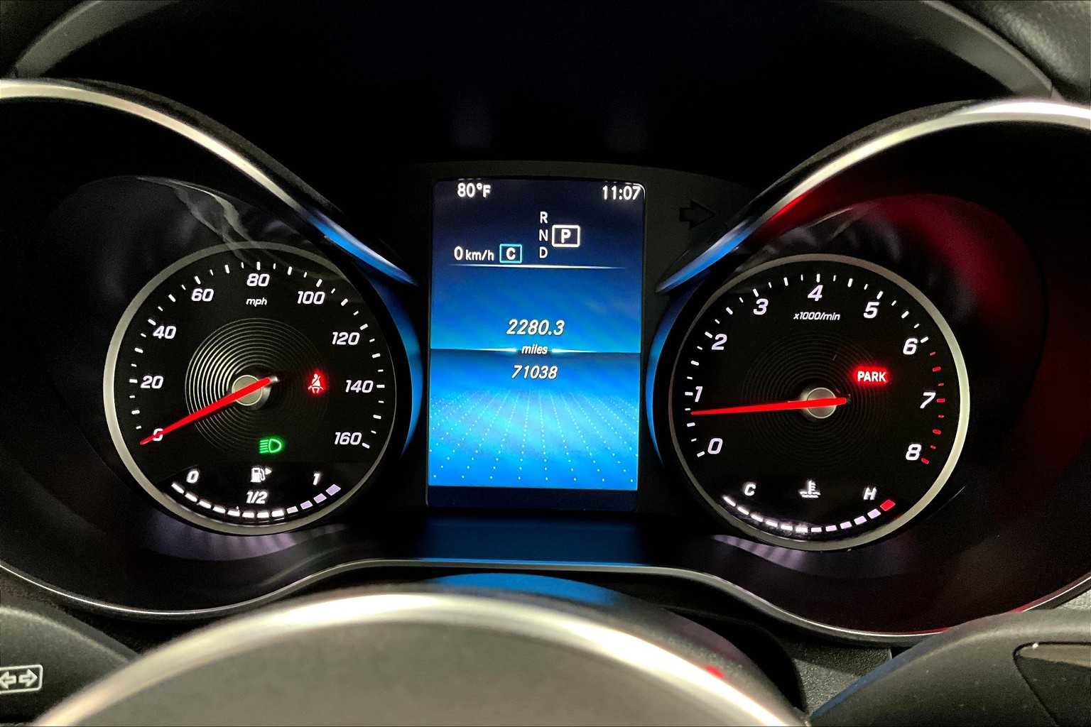 Used 2021 Mercedes-Benz GLC 300 4MATIC image 23