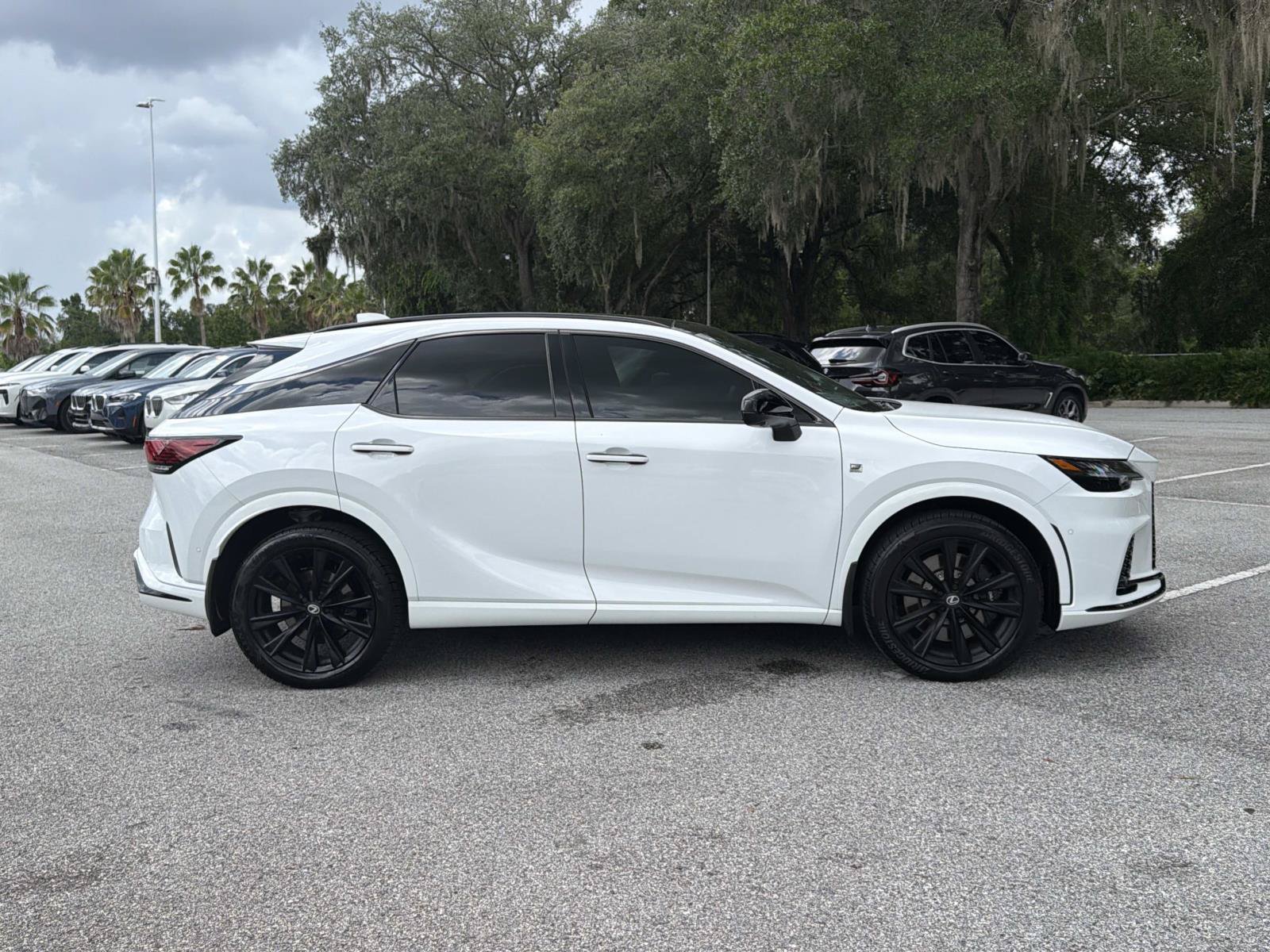 Used 2026 Lexus RX 500h F Sport w/ Convenience Package AWD/4WD image 3