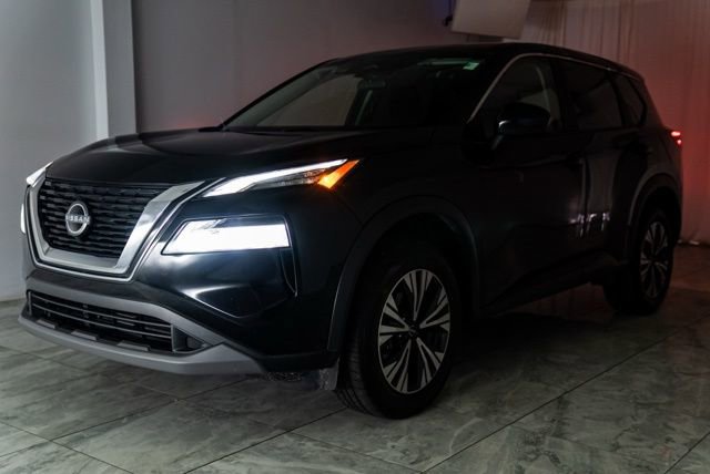 Used 2023 Nissan Rogue SV image 39