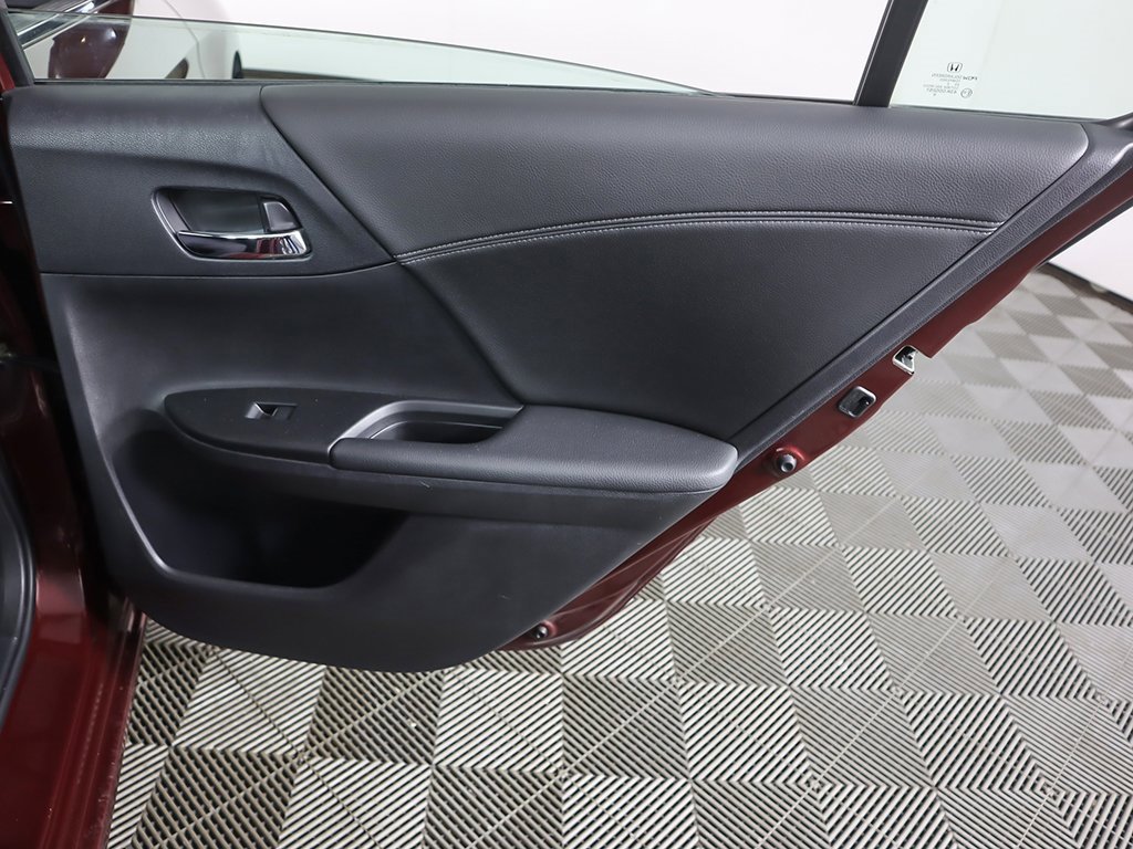 Used 2013 Honda Accord Sport image 22