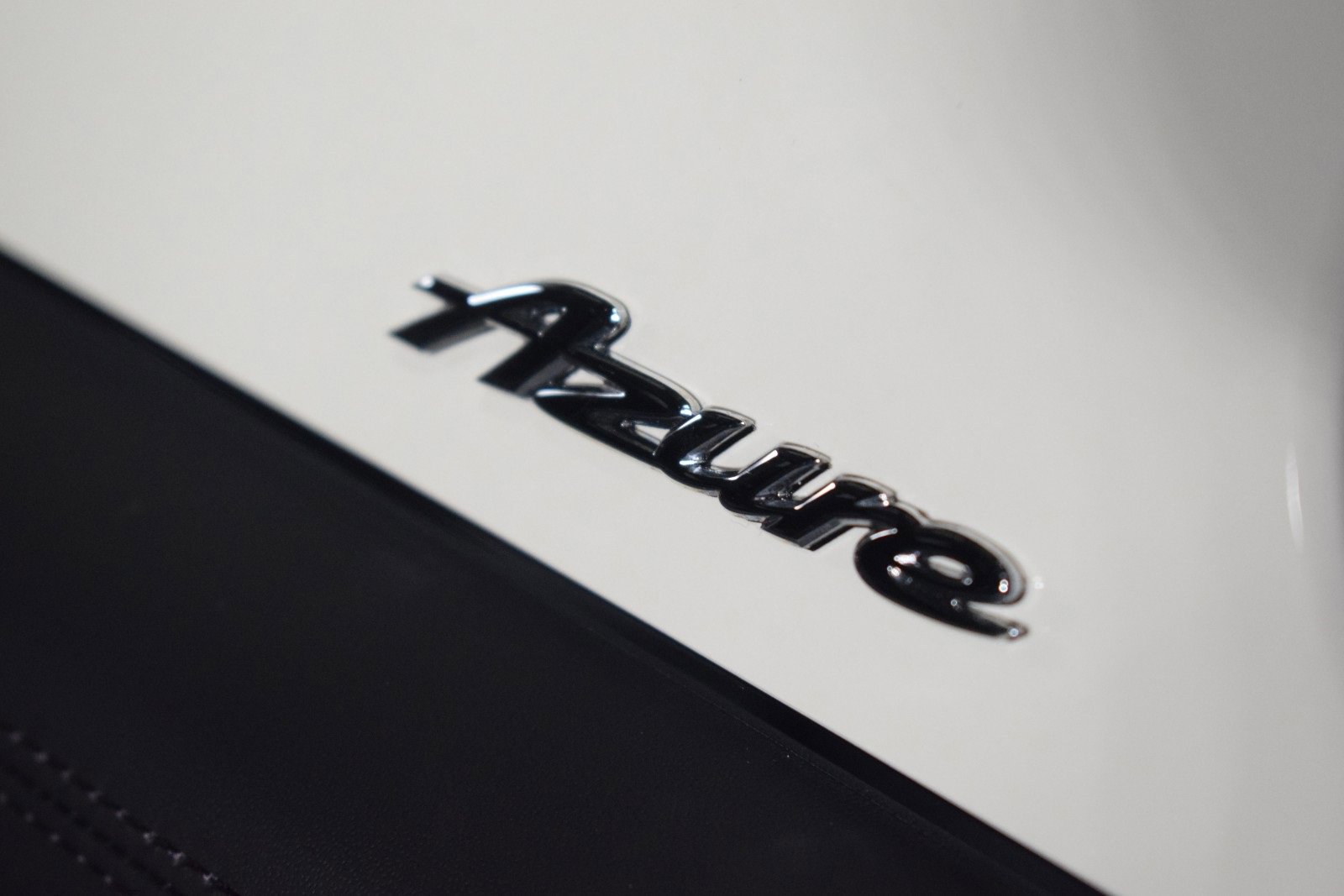 New 2024 Bentley Bentayga Extended Wheelbase image 31