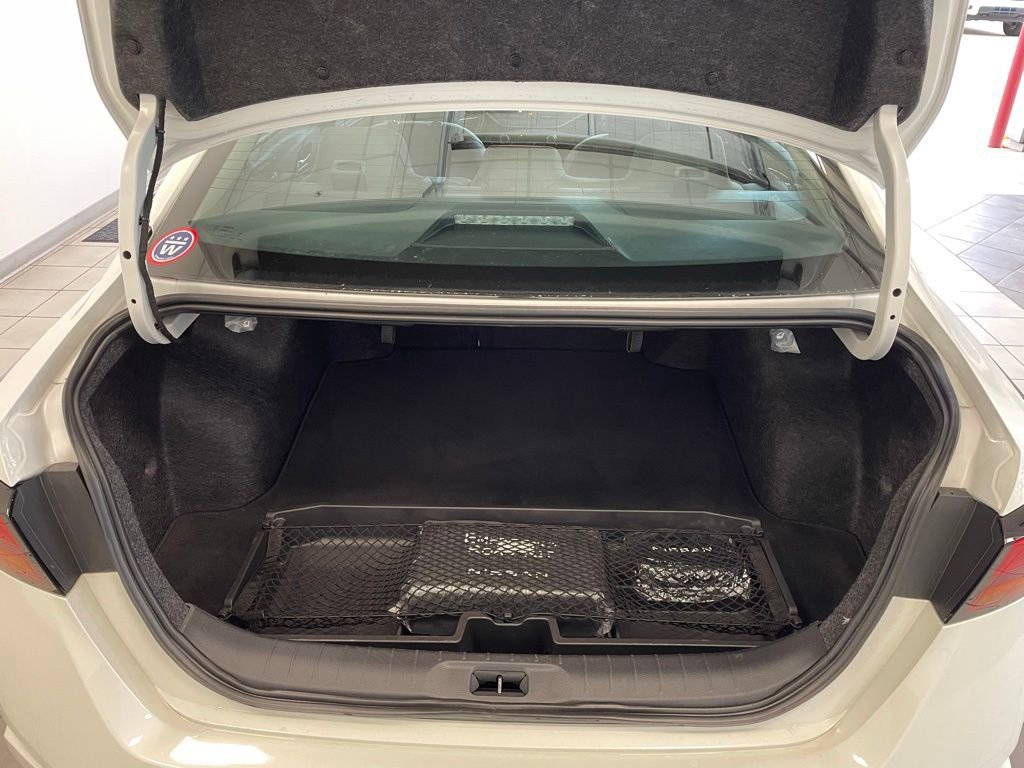 Used 2024 Nissan Altima 2.5 SR image 13