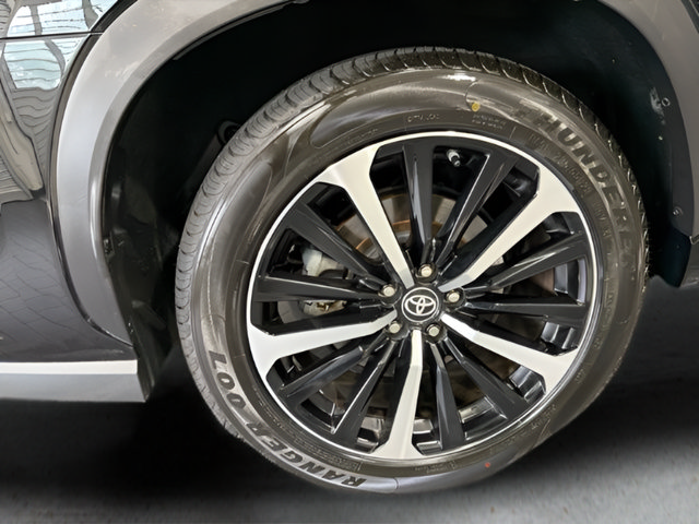 Used 2022 Toyota Highlander XSE FWD image 39