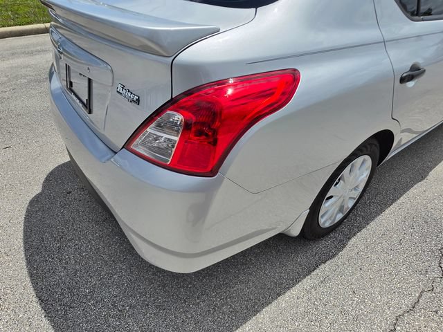 Used 2019 Nissan Versa S Plus FWD image 12