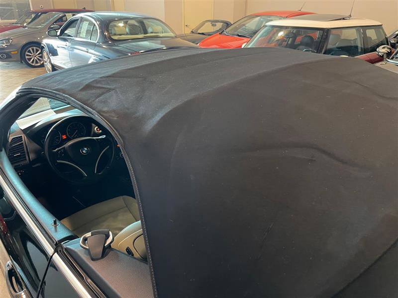 Used 2009 BMW 135i Convertible image 26