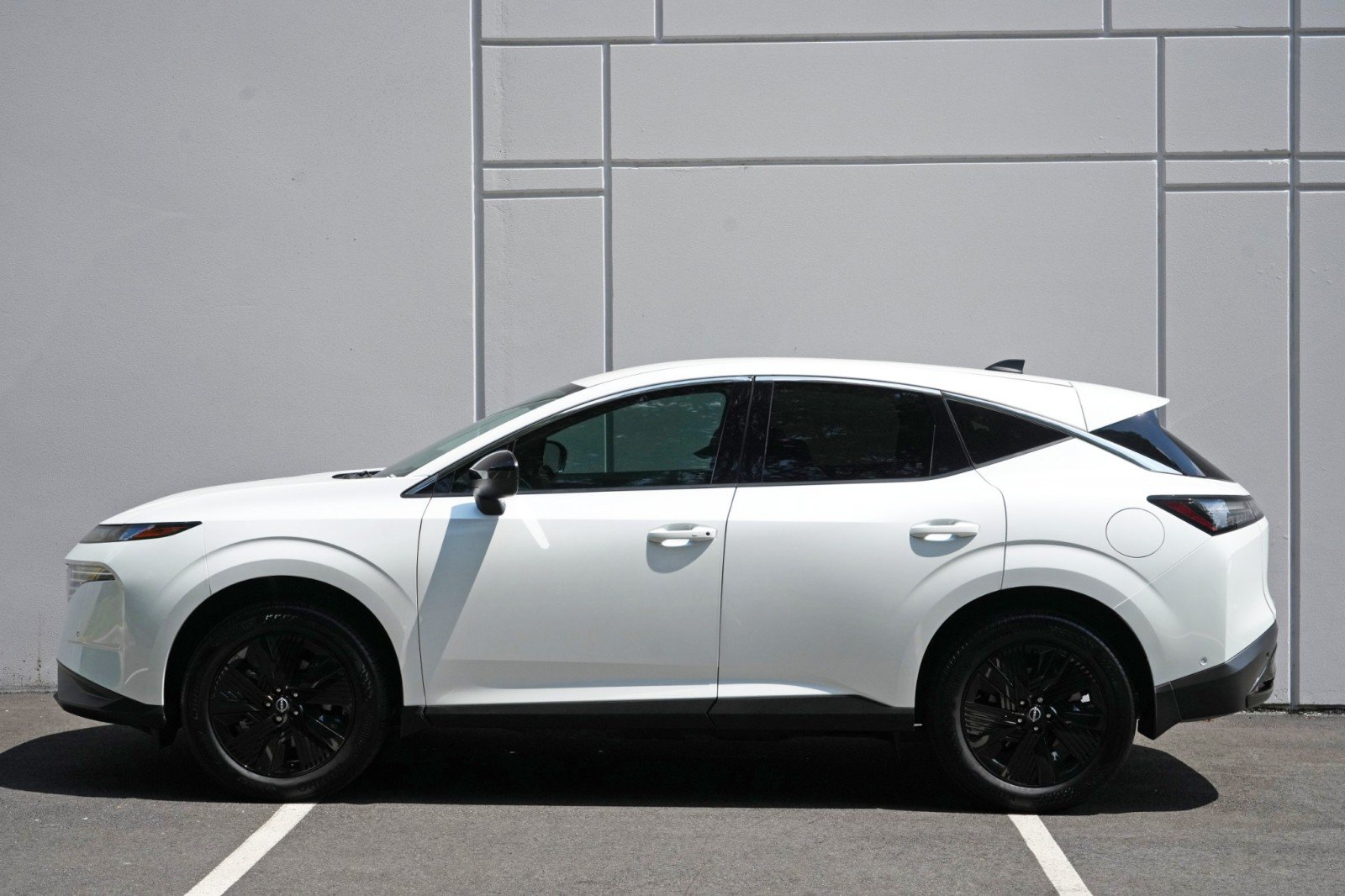 Used 2025 Nissan Murano SV AWD/4WD image 43