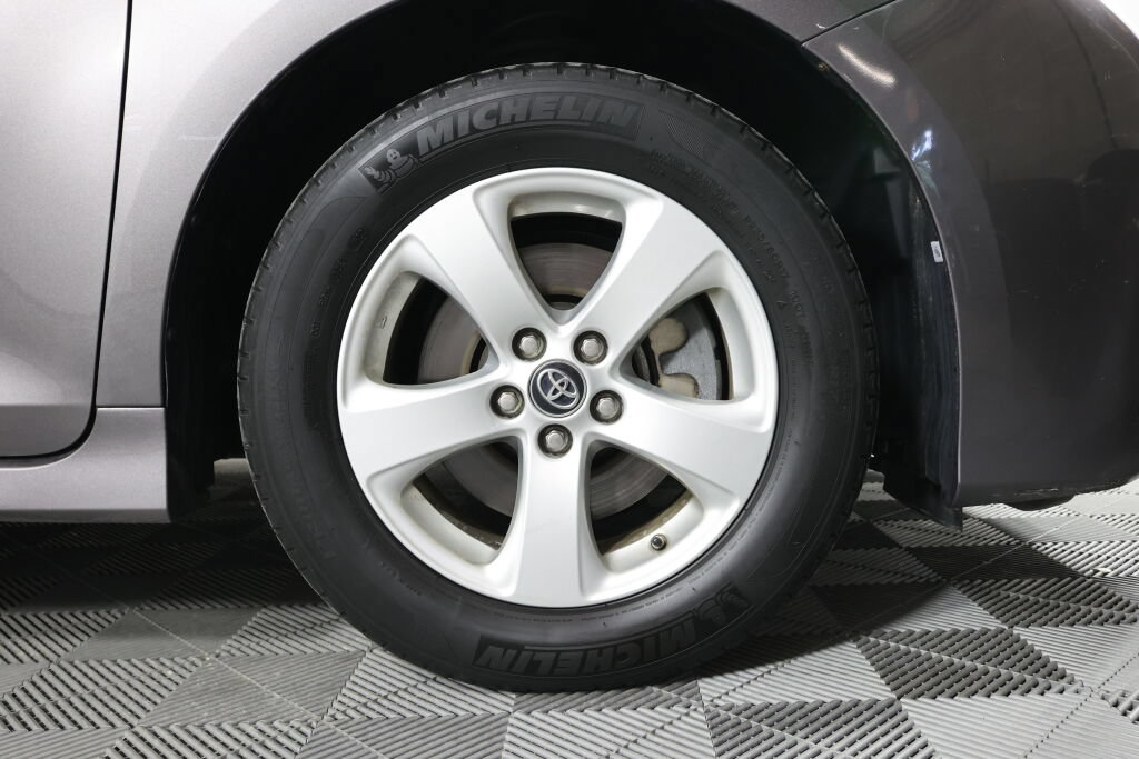 Used 2018 Toyota Sienna LE FWD image 6