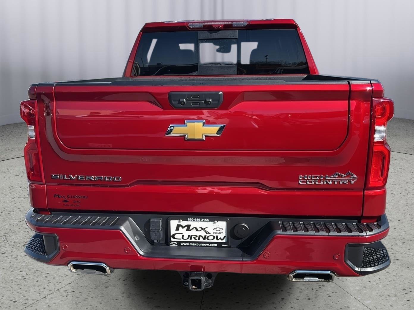 Used 2025 Chevrolet Silverado 1500 High Country w/ Technology Package image 4