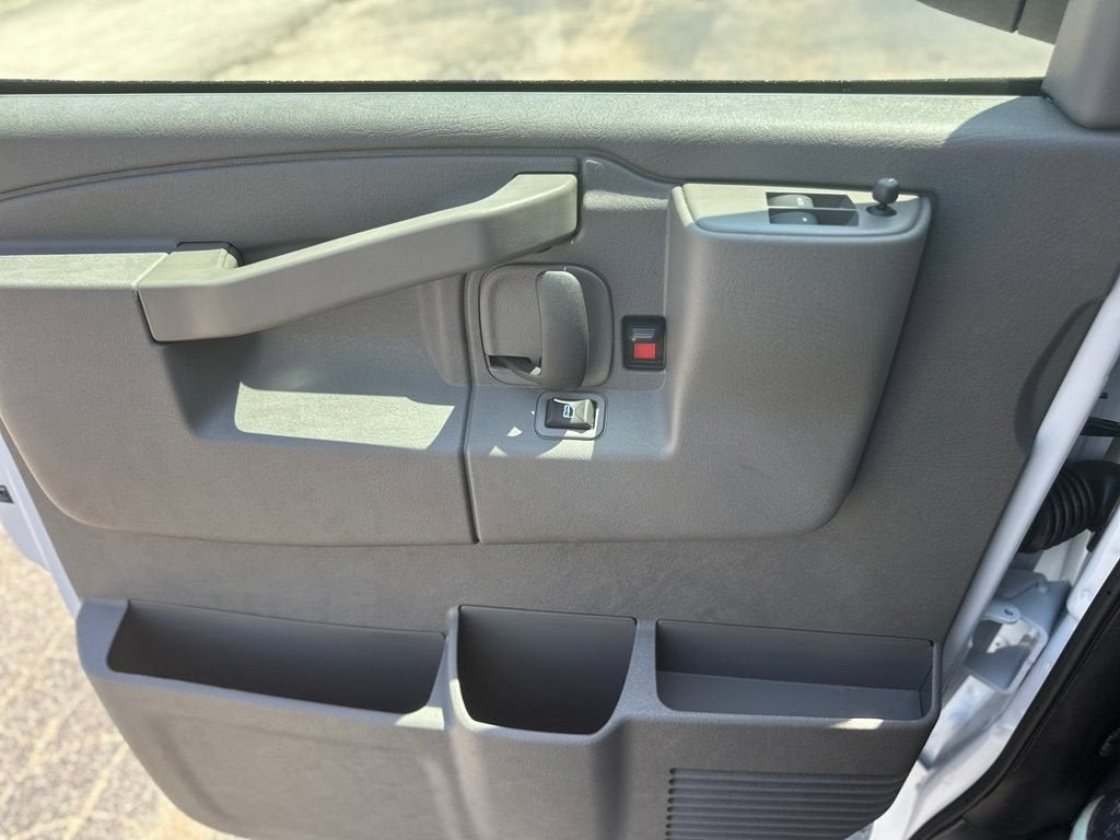 New 2026 Chevrolet Express 3500 LS RWD image 17