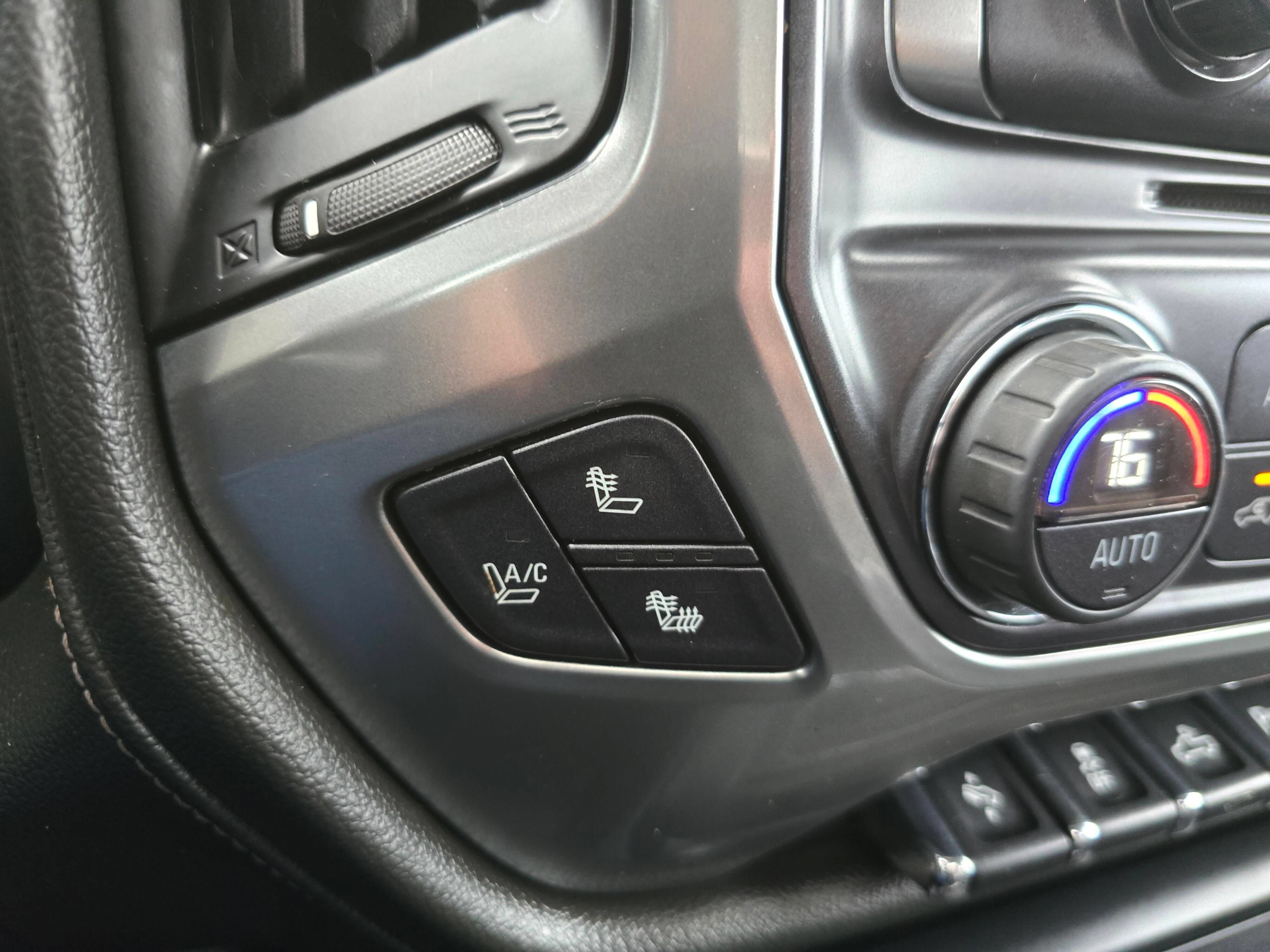 Used 2015 Chevrolet Silverado 2500 LTZ AWD/4WD image 21