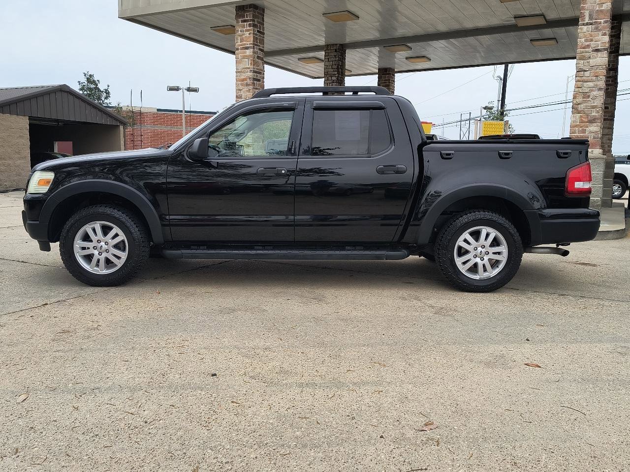 Used 2008 Ford Explorer Sport Trac XLT image 3