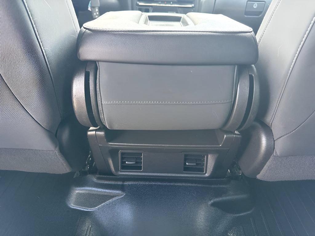 Used 2020 Chevrolet Silverado 1500 Custom w/ Custom Value Package AWD/4WD image 11