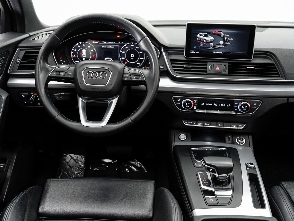 Used 2020 Audi Q5 2.0T Titanium Premium Plus w/ Premium Plus Package image 15