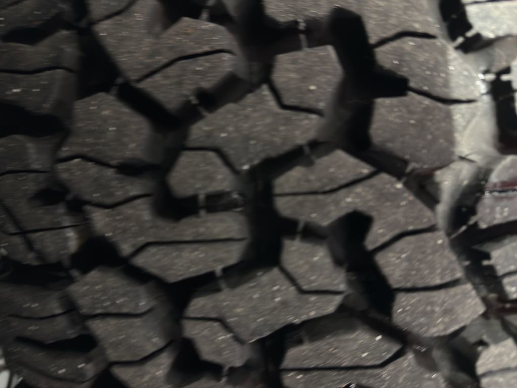 Used 2025 Jeep Wrangler Willys image 15