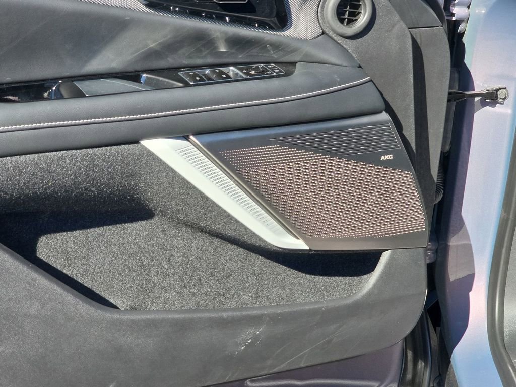 New 2026 Cadillac Optiq Luxury 1 image 28