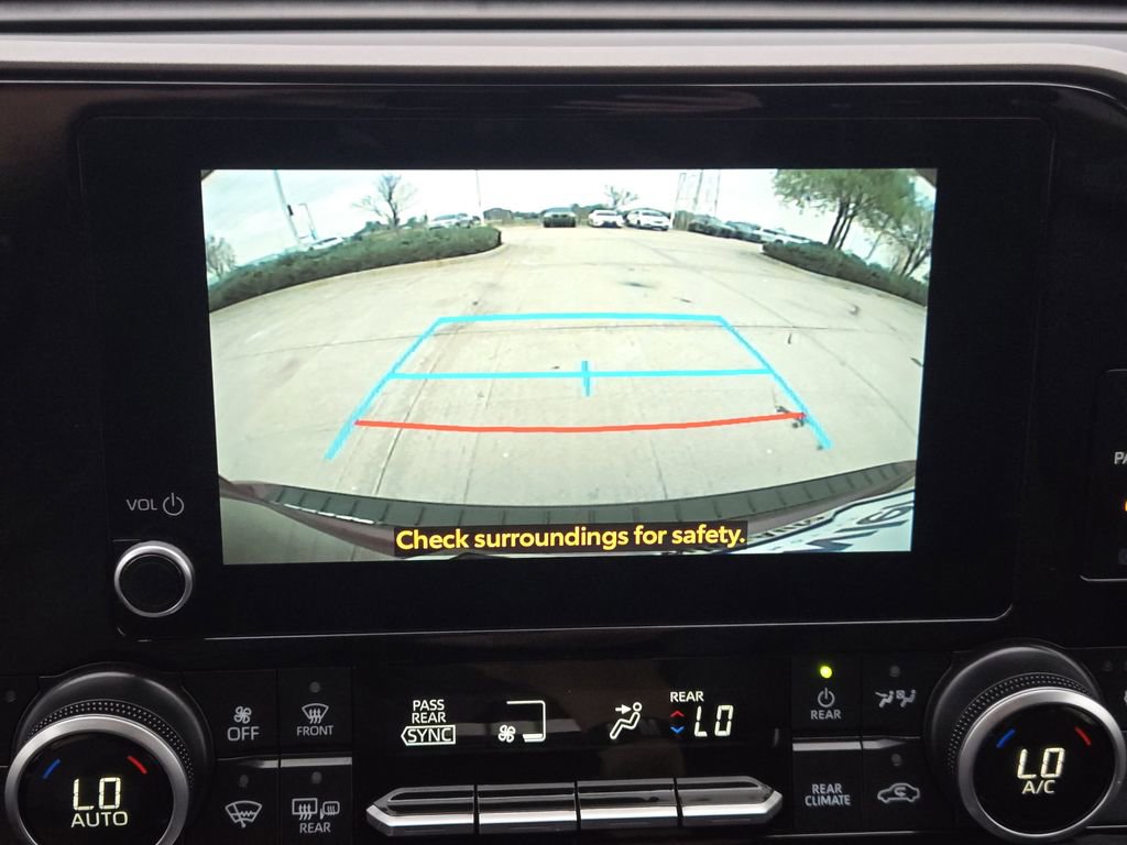 Used 2025 Toyota Highlander XLE AWD/4WD image 20