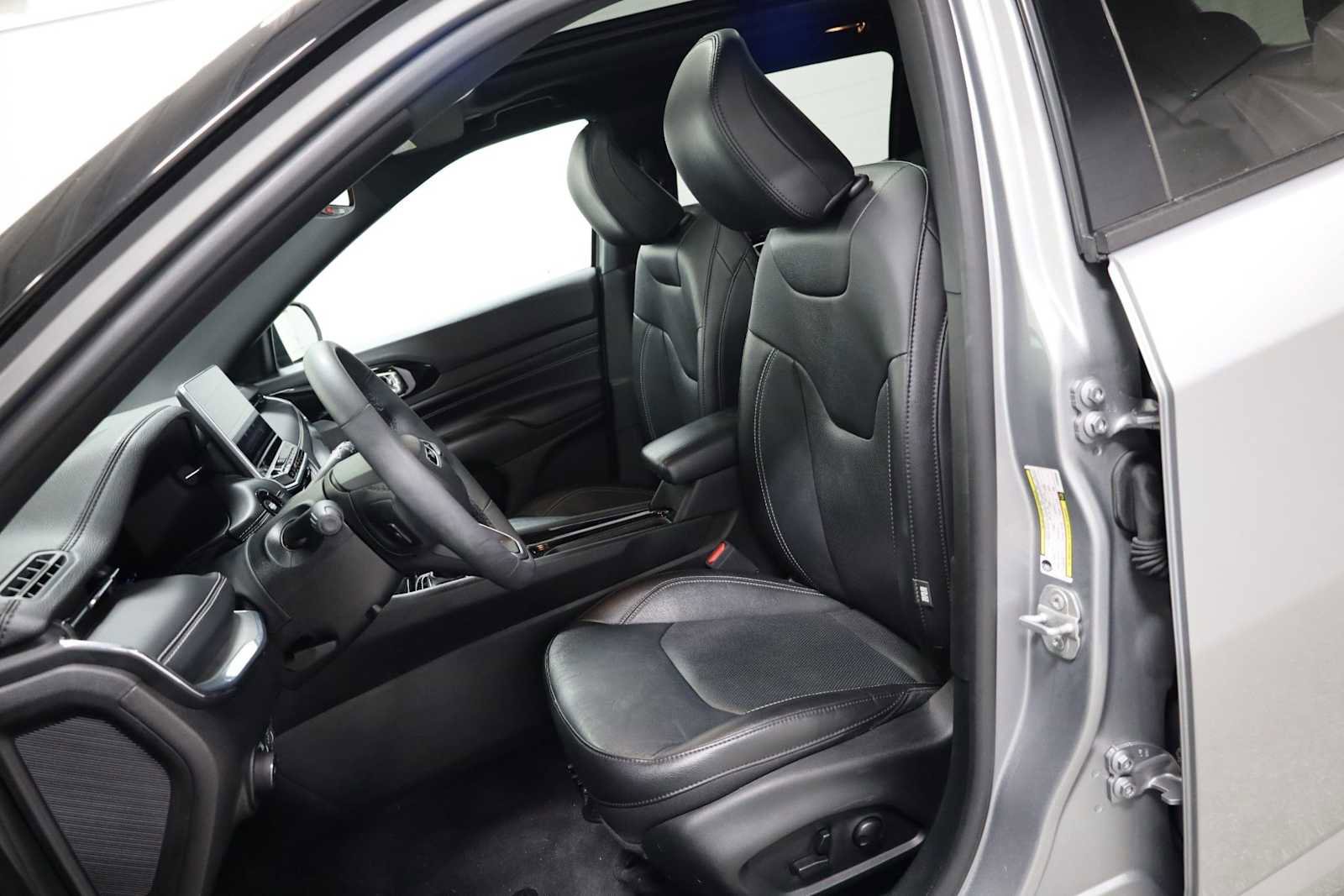 Used 2023 Jeep Compass High Altitude image 5