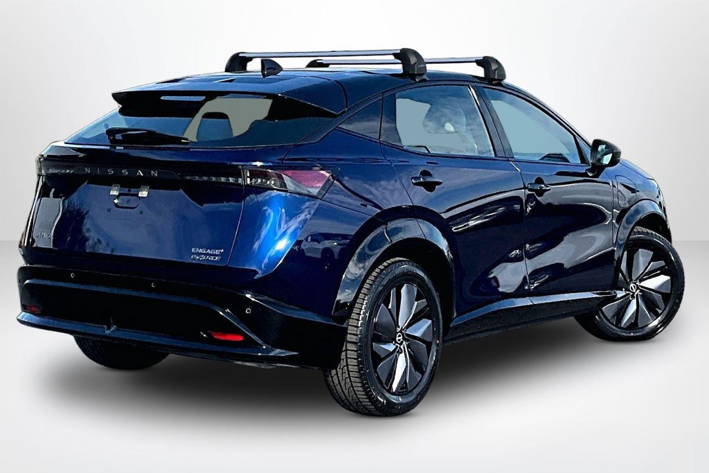 Used 2023 Nissan Ariya AWD image 6