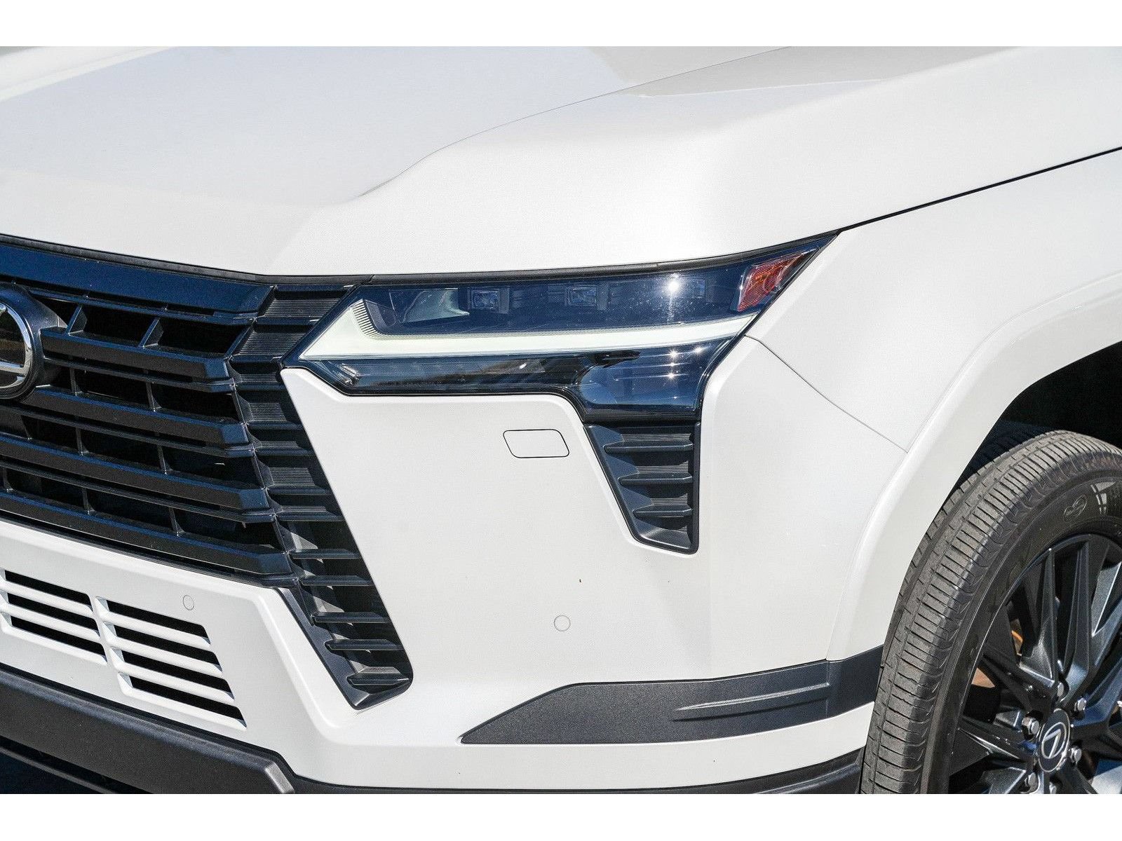 Used 2024 Lexus GX 550 w/ Cold Area Package AWD/4WD image 8