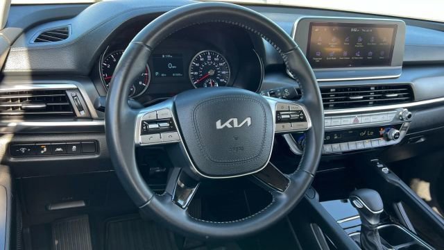 Used 2022 Kia Telluride S image 82