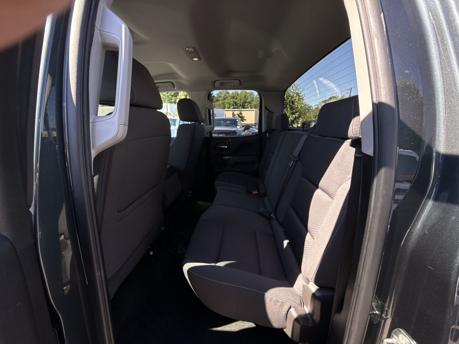 Used 2018 GMC Sierra 1500 SLE w/ SLE Value Package AWD/4WD image 23