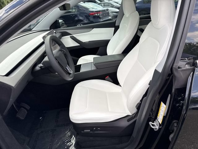 Used 2026 Tesla Model Y Long Range AWD/4WD image 15
