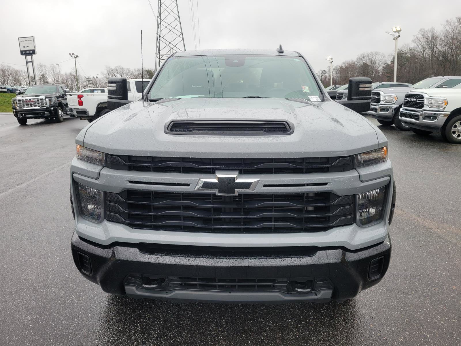 Used 2024 Chevrolet Silverado 2500 Custom w/ LPO, Dark Essentials Package image 2