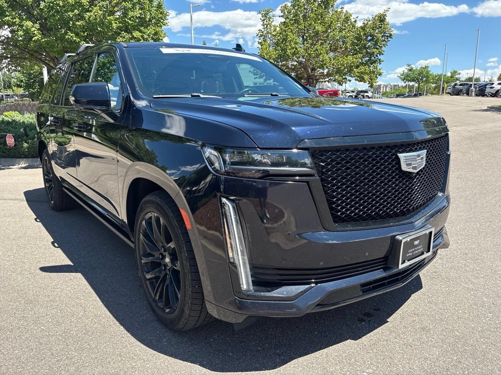 Used 2022 Cadillac Escalade ESV Sport Platinum w/ LPO, ONYX Package AWD/4WD image 7