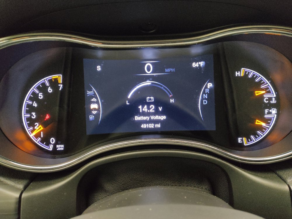 Used 2022 Jeep Grand Cherokee Limited image 23