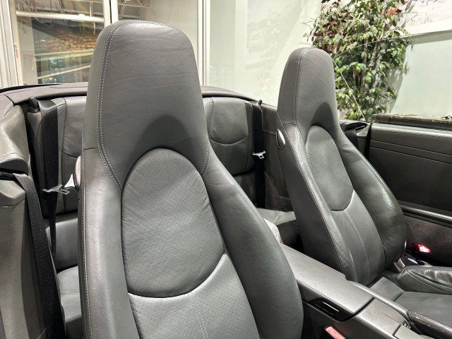 Used 2006 Porsche 911 Carrera 4 AWD/4WD image 67
