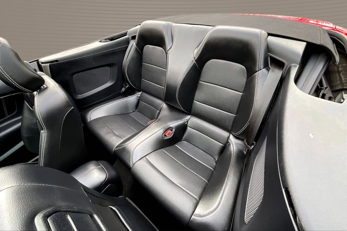 Used 2019 Ford Mustang Premium RWD image 21