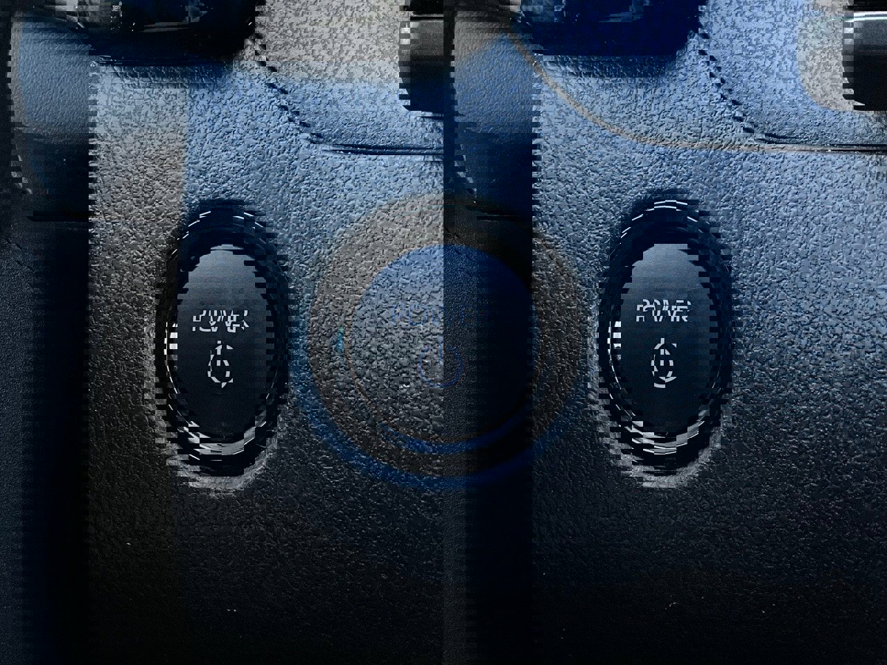 Used 2025 Toyota Camry LE image 27