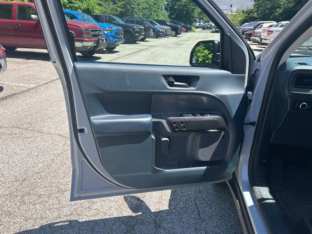 Used 2025 Ford Maverick Lariat w/ Black Appearance Package AWD/4WD image 14
