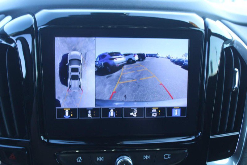 Used 2023 Chevrolet Traverse RS FWD image 21