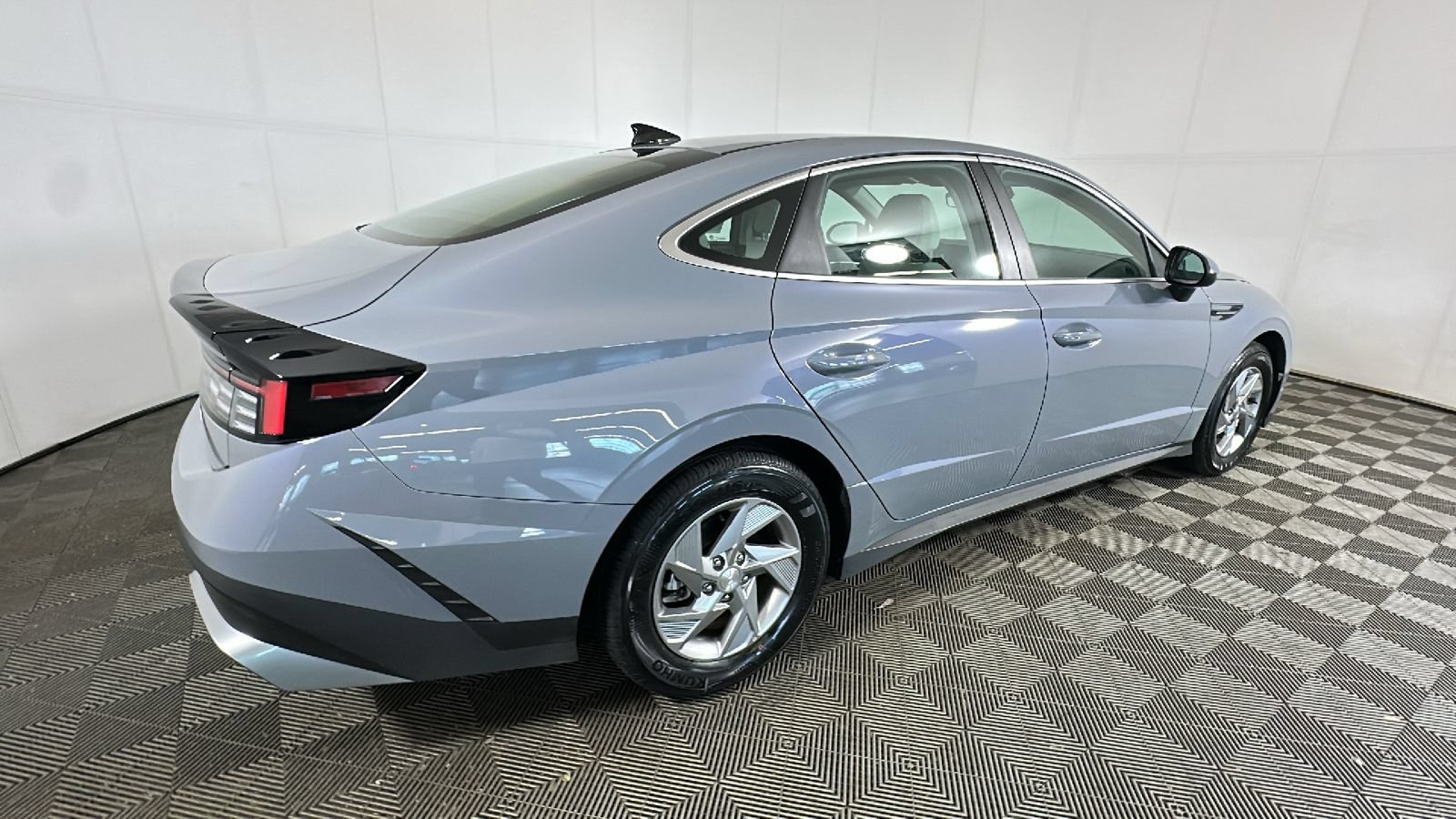 Certified 2026 Hyundai Sonata SE FWD image 3