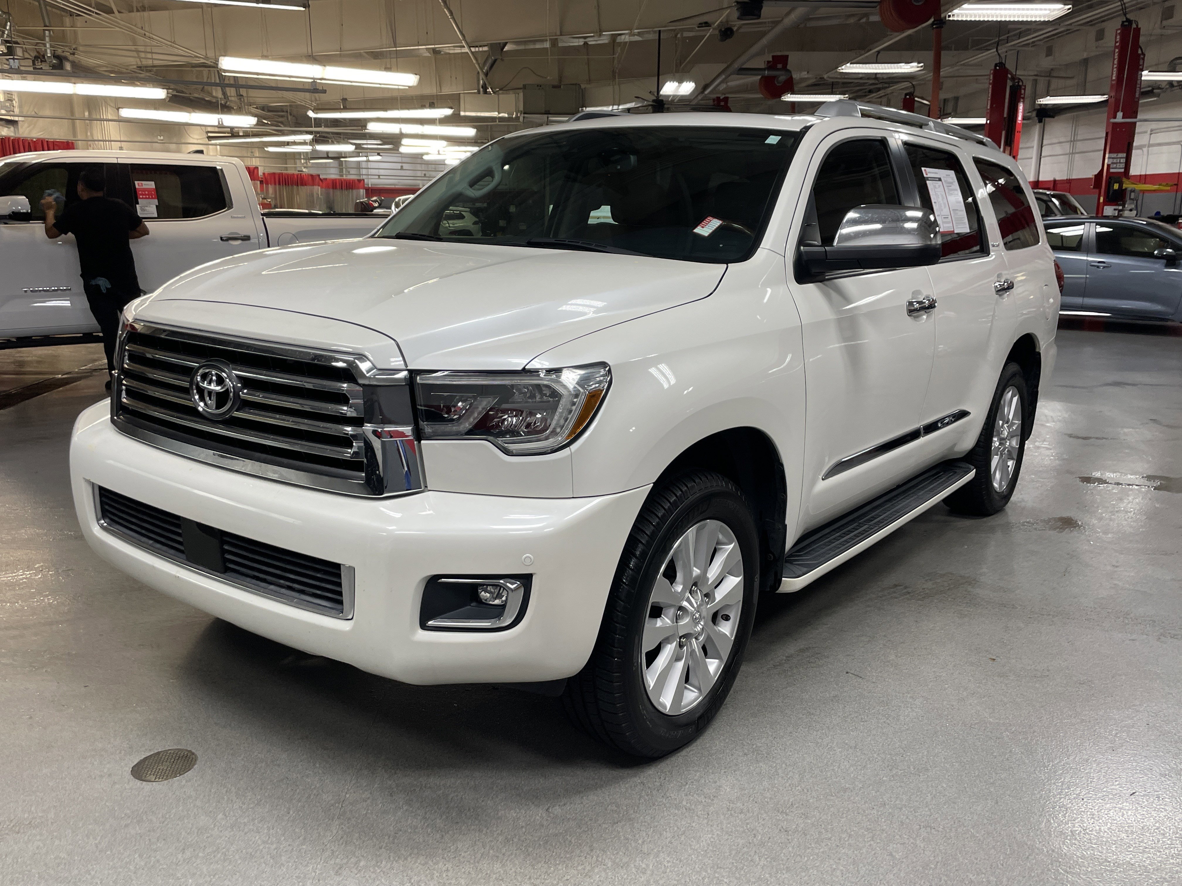 Certified 2019 Toyota Sequoia Platinum image 5