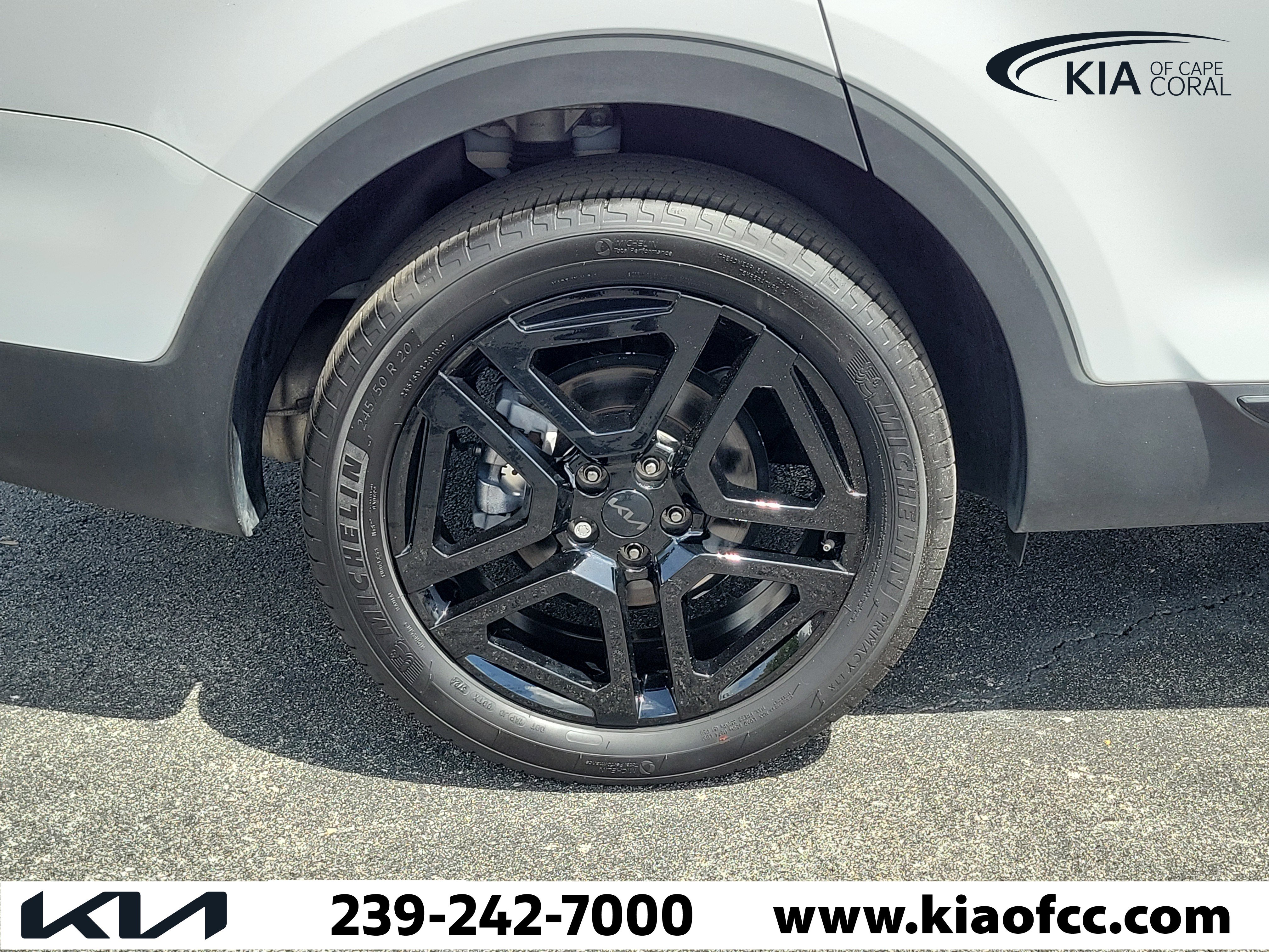 Certified 2025 Kia Telluride SX Prestige X-Line image 9