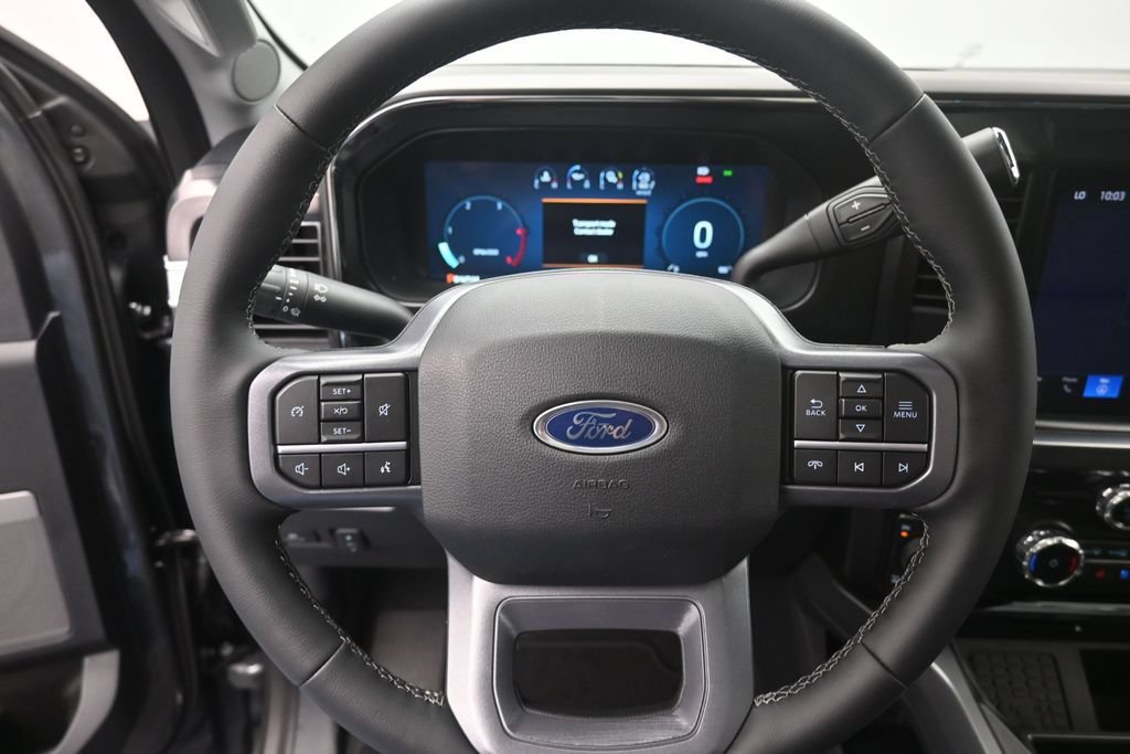 New 2026 Ford F250 Lariat w/ Black Appearance Package AWD/4WD image 6